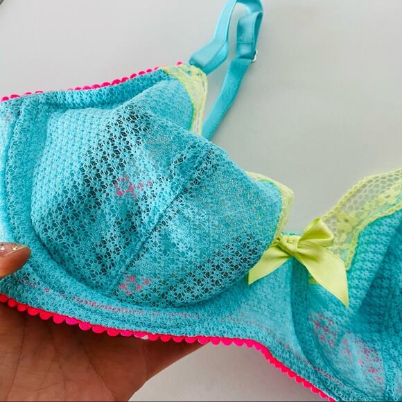 NEW VS VICTORIAS SECRET Blue Pink Yellow Sheer Mesh Lace Bow Underwire Bra 32D - Picture 2 of 5